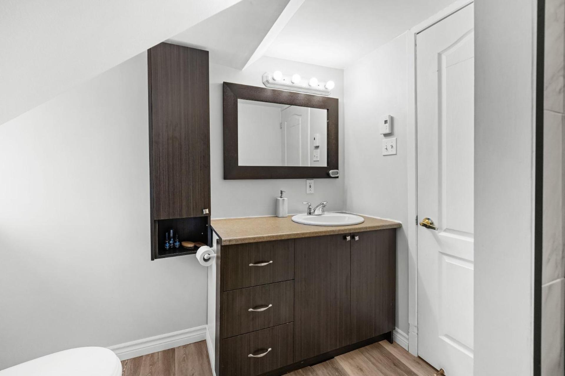 Holiday home 3min Du Ferry Maison Bien Equipee Parking Et Jardin