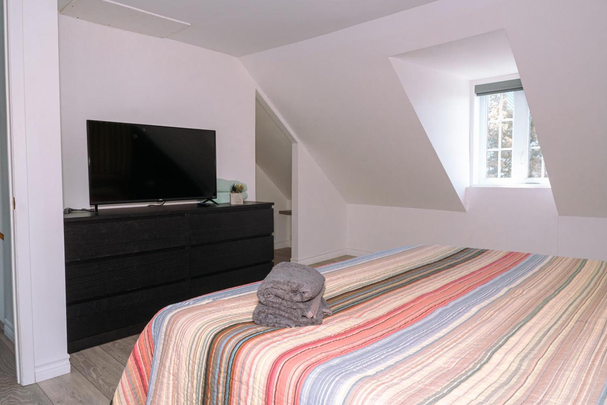 3min Du Ferry Maison Bien Equipee Parking Et Jardin Holiday home