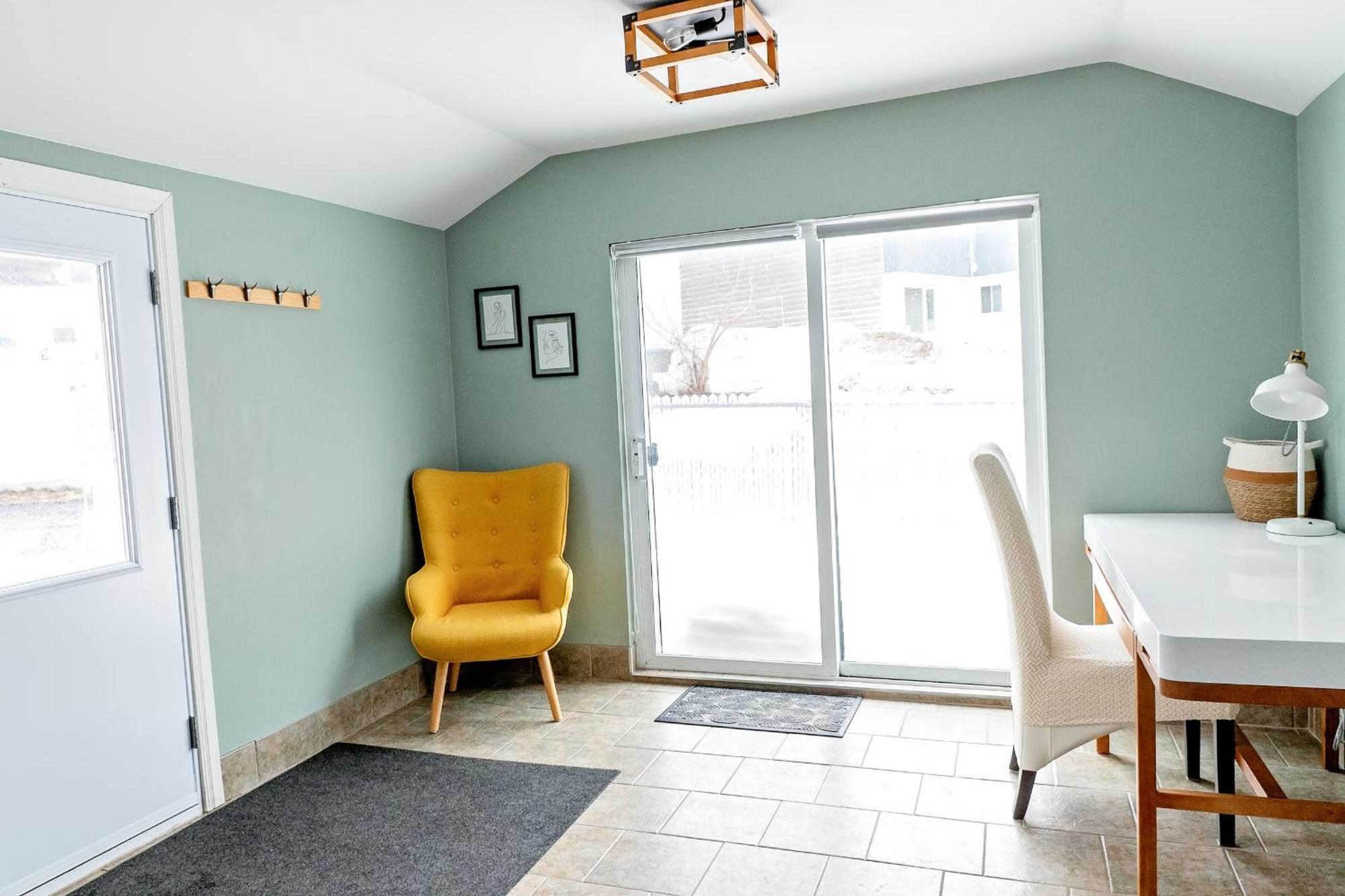 Holiday home 3min Du Ferry Maison Bien Equipee Parking Et Jardin